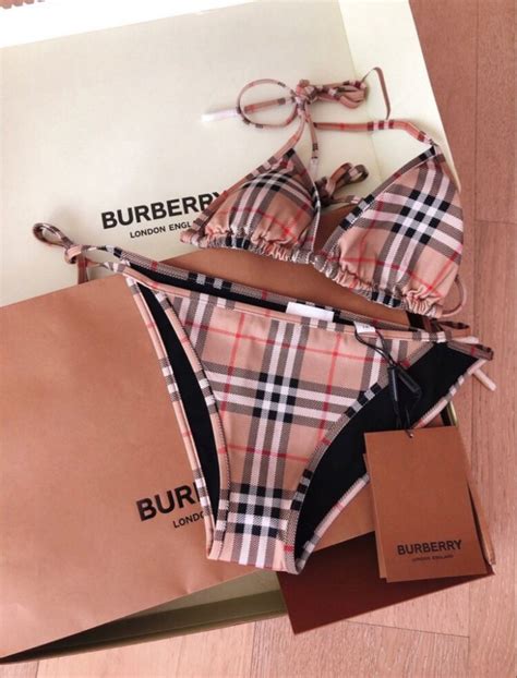 Burberry Bikinis and bathing suits for Women .